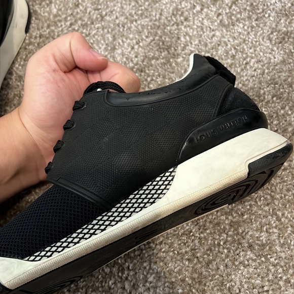 Small that’s way selling it. - Picture 9 of 15